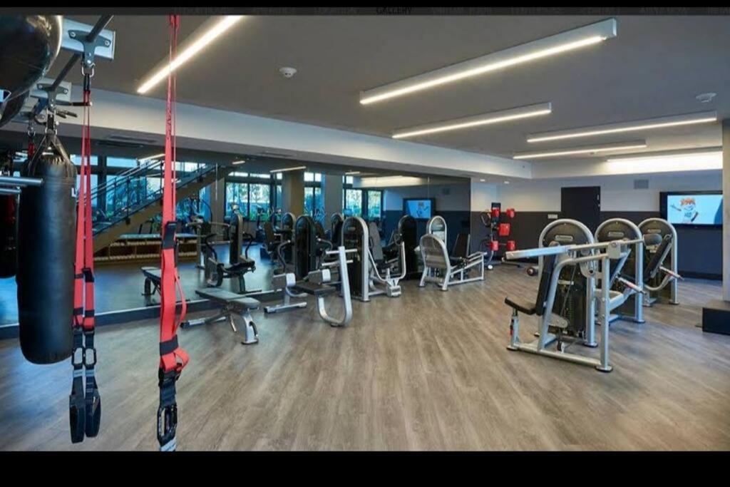 Apartamento Cripto Arena In 5 Min Sleeps 9 Three Bedrooms *